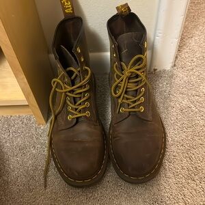 Dr Martens Men’s Boots in Brown Size 9
